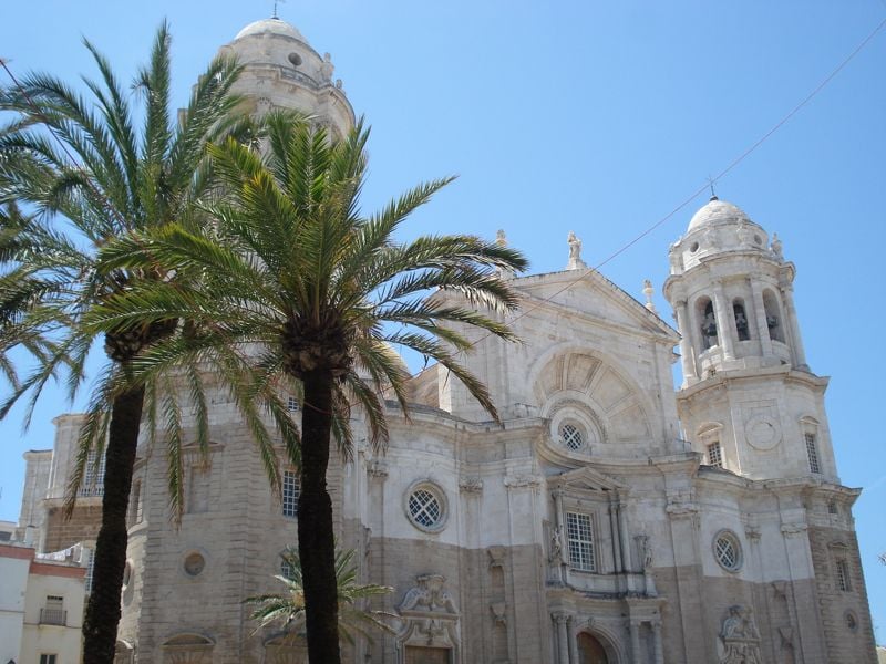 eating in Cadiz