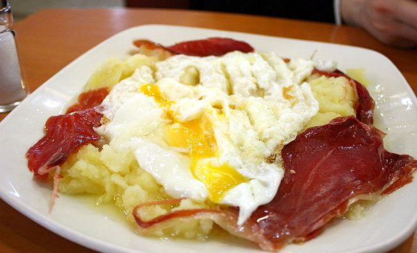 Huevos estrellados in Madrid