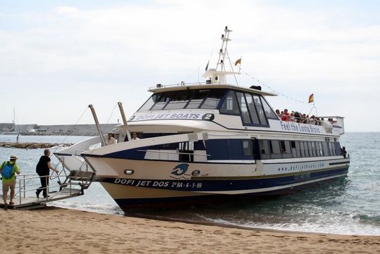 ferry in lloret de mar