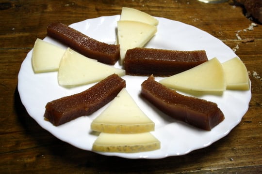 Membrillo y idiazabel, quince jelly and sheep's cheese