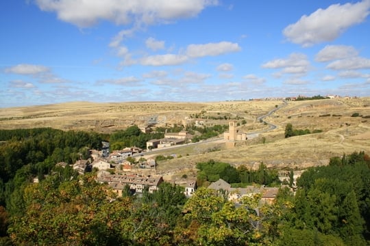 A panoramic view of the countryside from Segovia's castle.