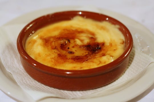 crema catalana traditional food in Barcelona