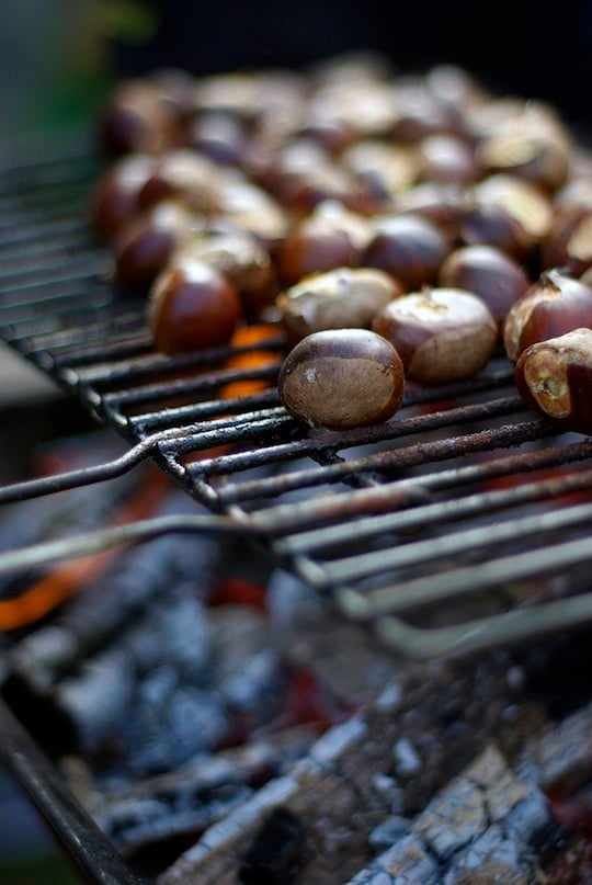 What to eat in Spain in November: roasted chestnuts