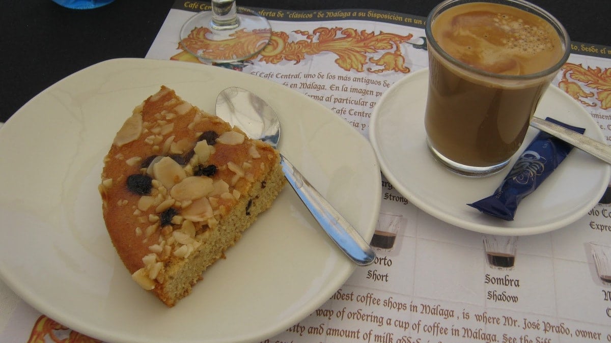 Typical Foods from Malaga: Tarta Malagueña