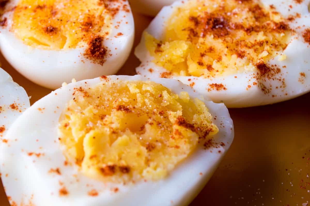 Tres propuestas originales de huevos rellenos (deviled eggs)