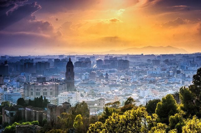 One of the most romantic things to do in Malaga is Watching the sunset from Gibralfaro Castle