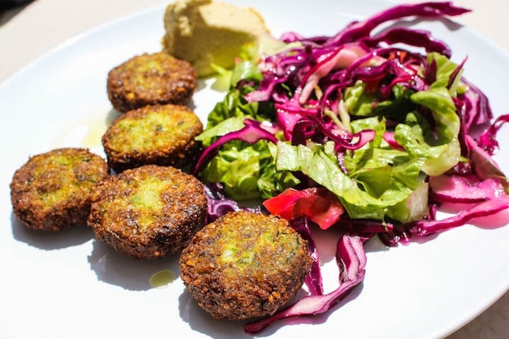 Eating in Gran Canaria, Hierbaluisa for vegetarians.