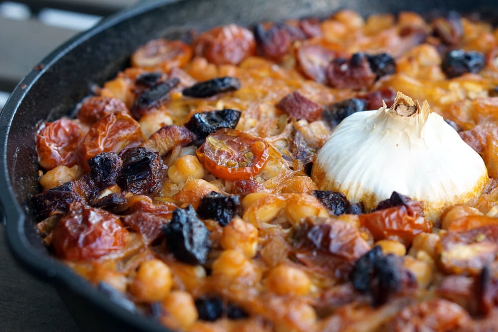Get this delicious baked rice with garbanzos recipe.