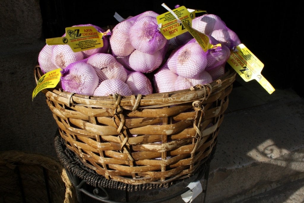 The keys to Spanish cuisine: garlic