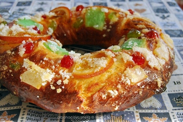 Roscón de Reyes or Tortell de reis, typical cake of the Magi