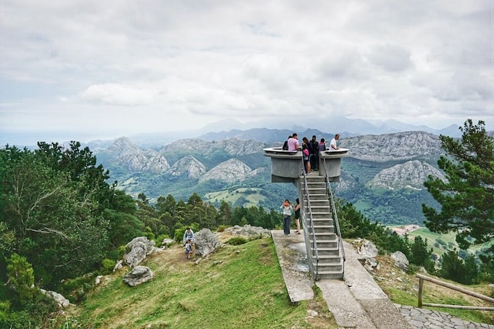 Mirador del Fito is a beautiful view in Asturias. You must see the Picos de Europa from here!