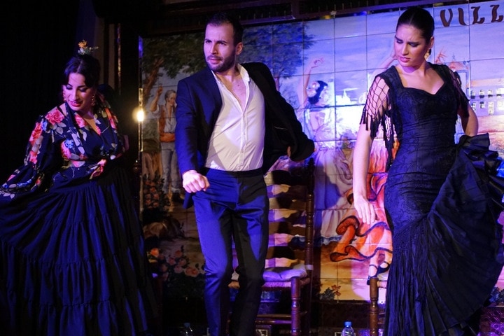 This is my ultimate guide to seeing flamenco in Madrid. It is a must to see a flamenco show in Madrid-- Spain's best city for flamenco!