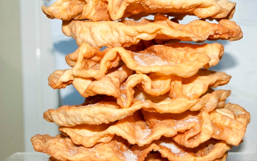 Orejas de Carnaval go by many names, but are a definite must-eat food in Spain in February!