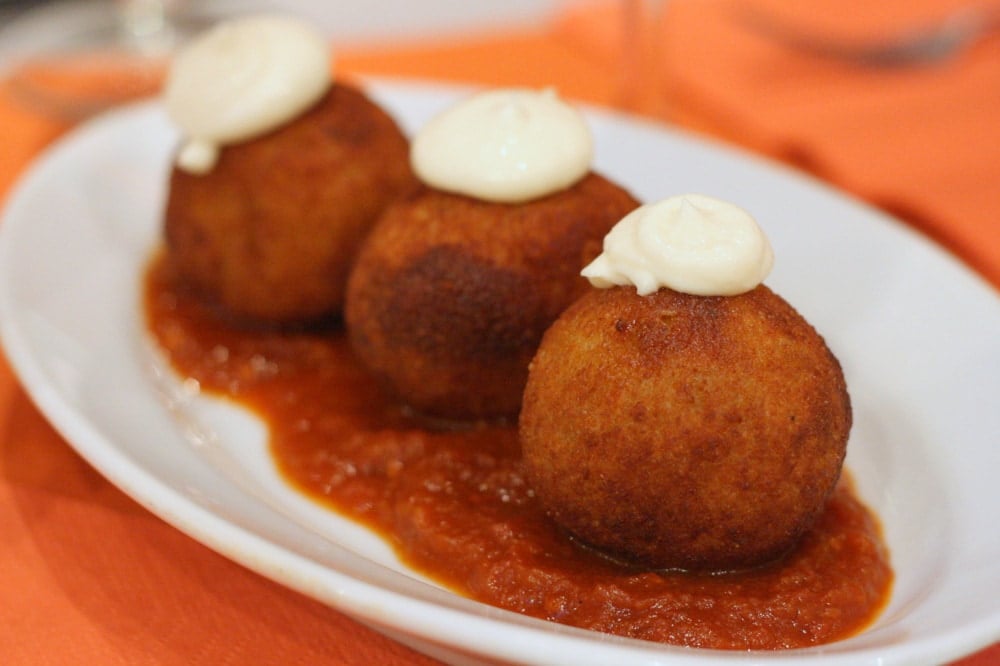 The best bombas in Barcelona, traditional Barcelona tapas on a tapas tour!