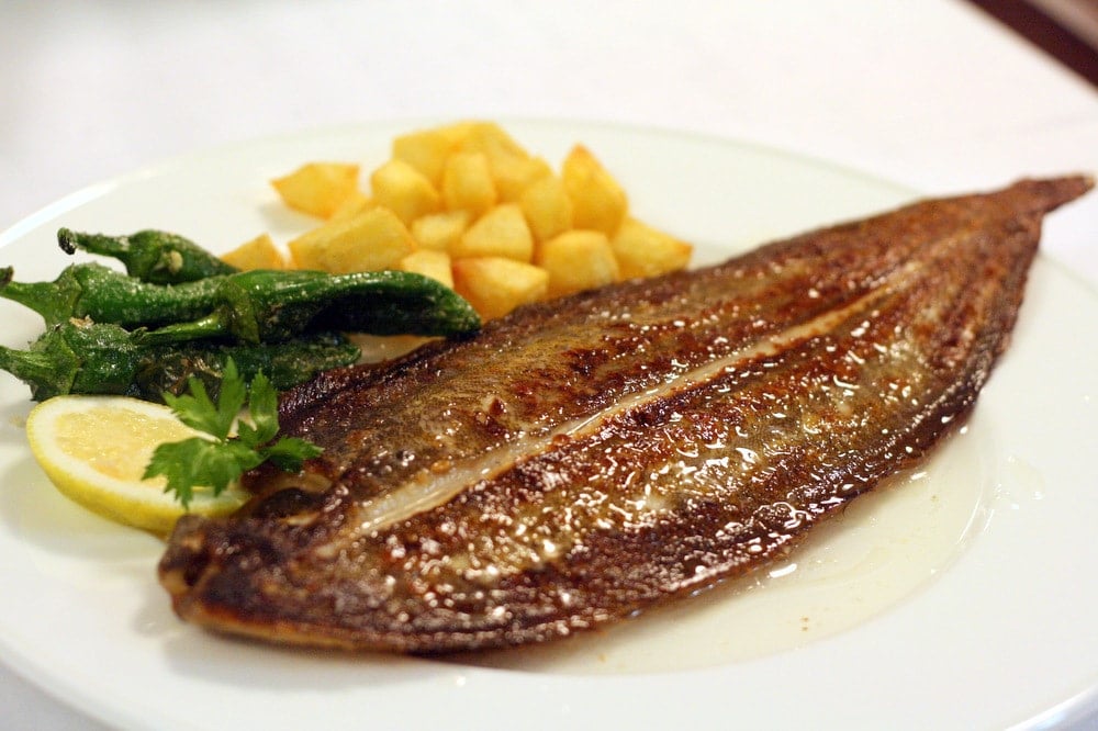 Fish restaurants in Barcelona in this Barcelona eating guide. 