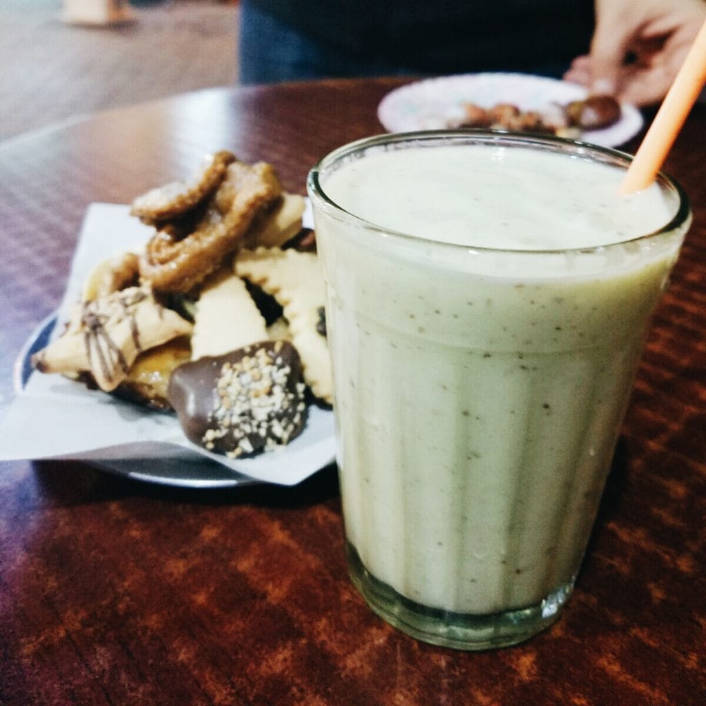 Avocado smoothie marrakech food tour