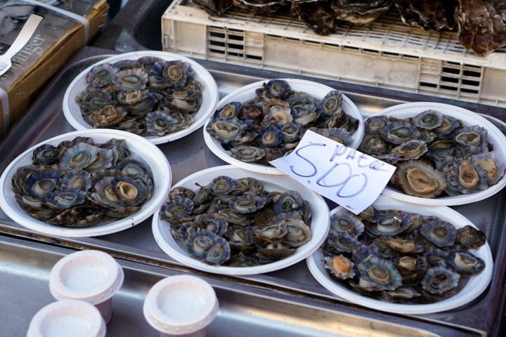 Limpets (sea snails) for sale in Catania.
