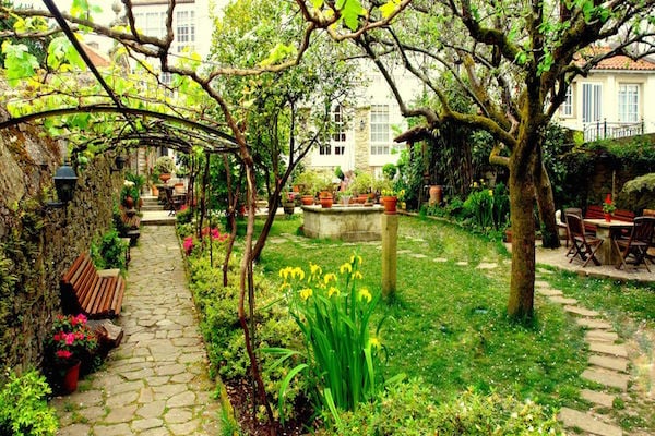 Terraces in Santiago don't come any greener than this one and Cafe-Jardin Costa Vella is a great place to take a break and relax in the city.