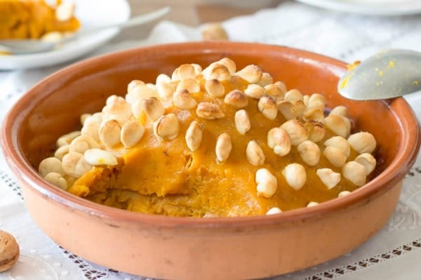 Arnadí is one of the most delicious desserts from Valencia. It is made with pumpkin and almonds.