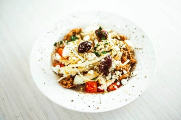 Kuzina's Greek-inspired cuisine includes some of the most delicious vegetarian tapas in Valencia!