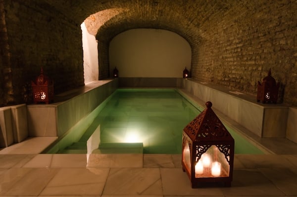 One of the most indulgent things to do in Granada when it's raining is to head to the hammam for a relaxing spa day!