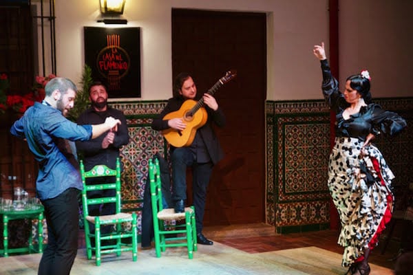 An authentic flamenco show is easily one of the best activities in Granada for kids!