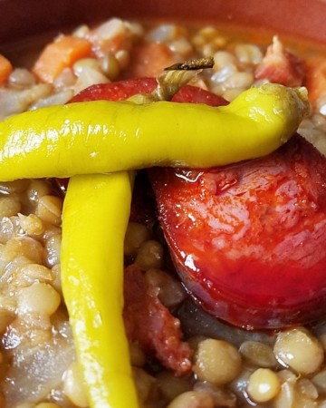 Lentejas con chorizo recipe - simple Spanish lentil soup