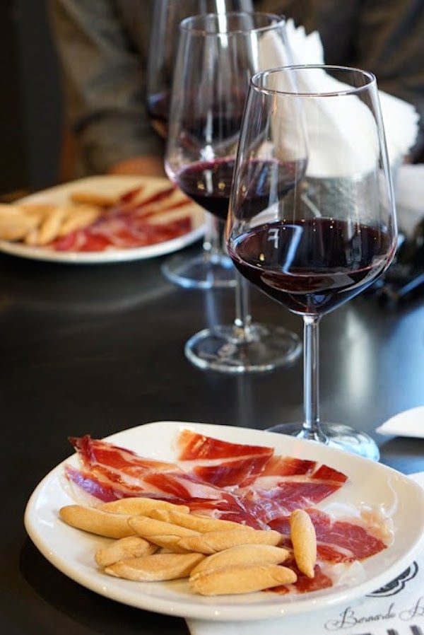 Jamonero Profesional de Acero Inoxidable - Picture of Andalucia  Delicatessen, Granada - Tripadvisor