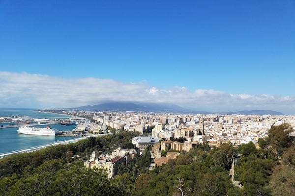 One of the most romantic restaurants in Malaga is located in the ancient Gibralfaro Castle and features amazing views!