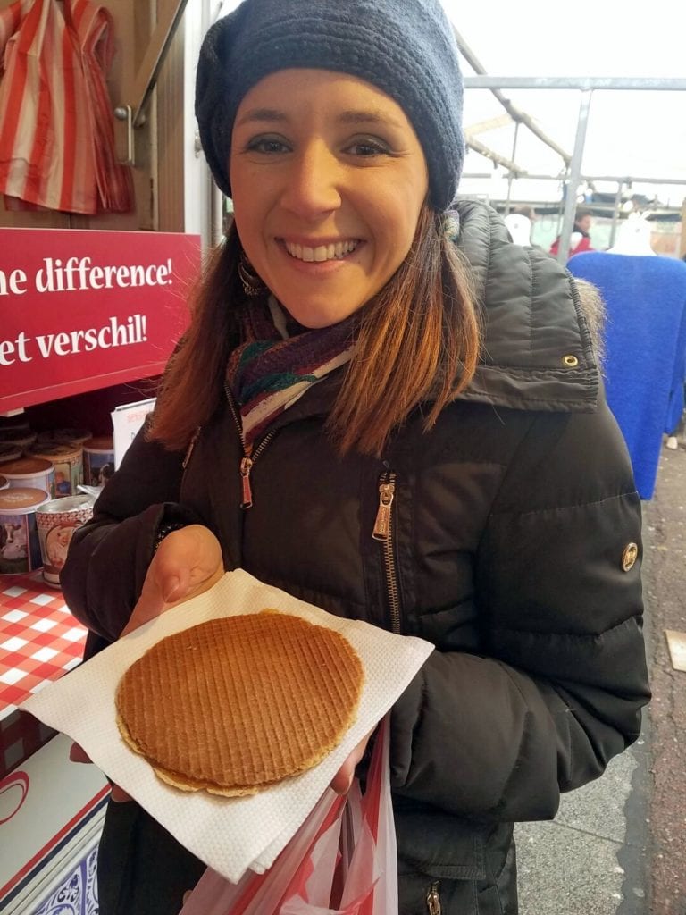 must try foods in Amsterdam - stroopwafel