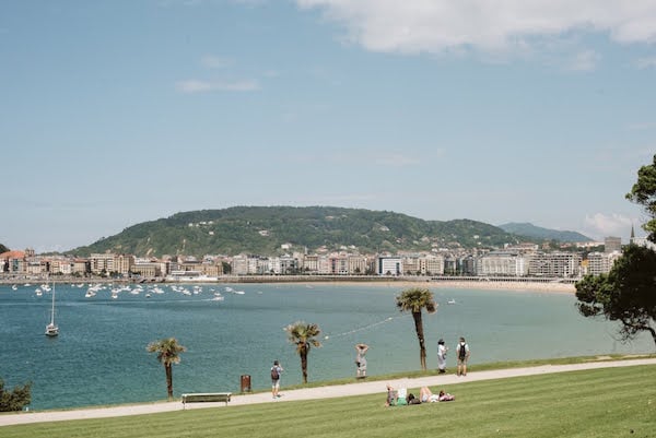 24 hours in San Sebastian - beach view