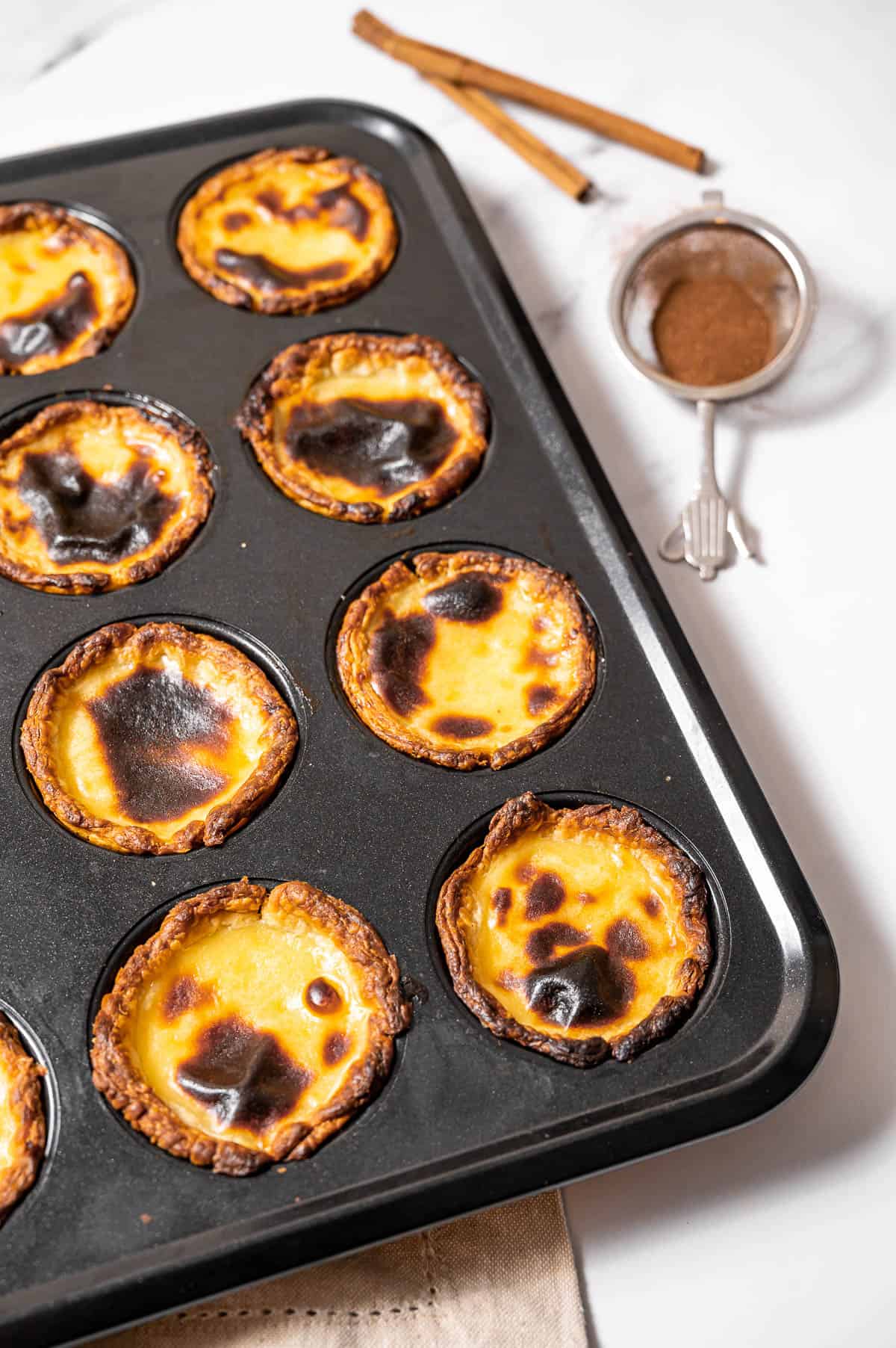 Pastel de Nata Recipe (Portuguese Custard Tarts) - Spanish Sabores