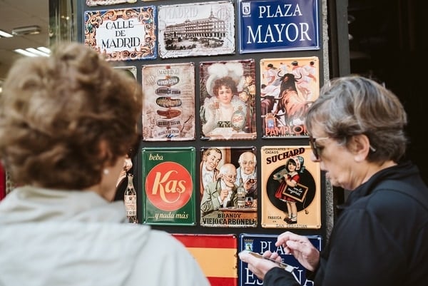 sustainable guide to Madrid - souvenir shop