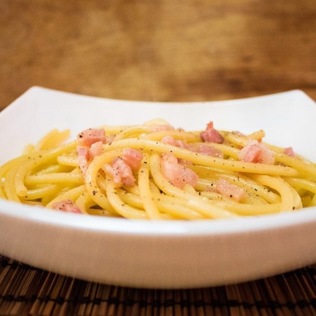 spaghetti alla gricia in a bowl