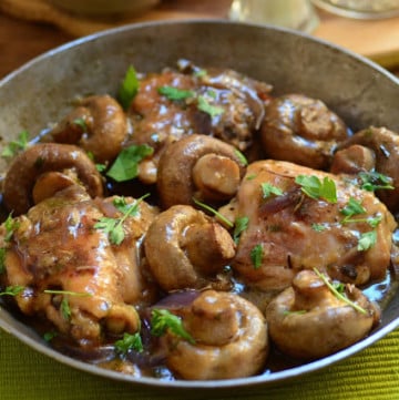 spanish style chicken and mushrooms