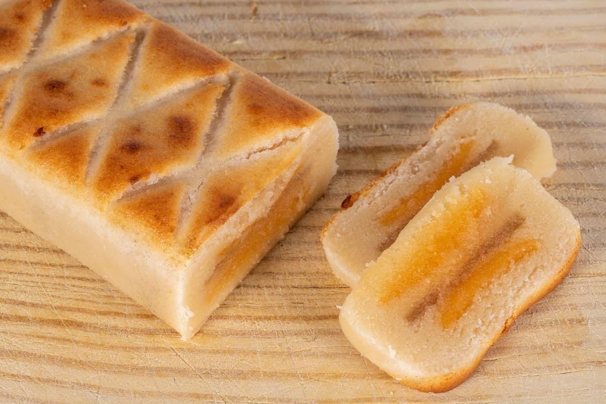 Pan de Cadiz on a wooden board