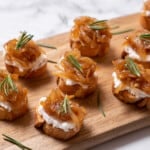 caramelized onion and goat cheese pinxto slices.