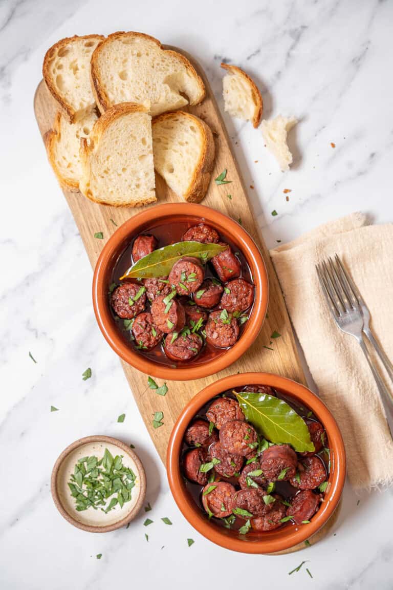 Chorizo al Vino Tinto Recipe (Chorizo in Red Wine) - Spanish Sabores