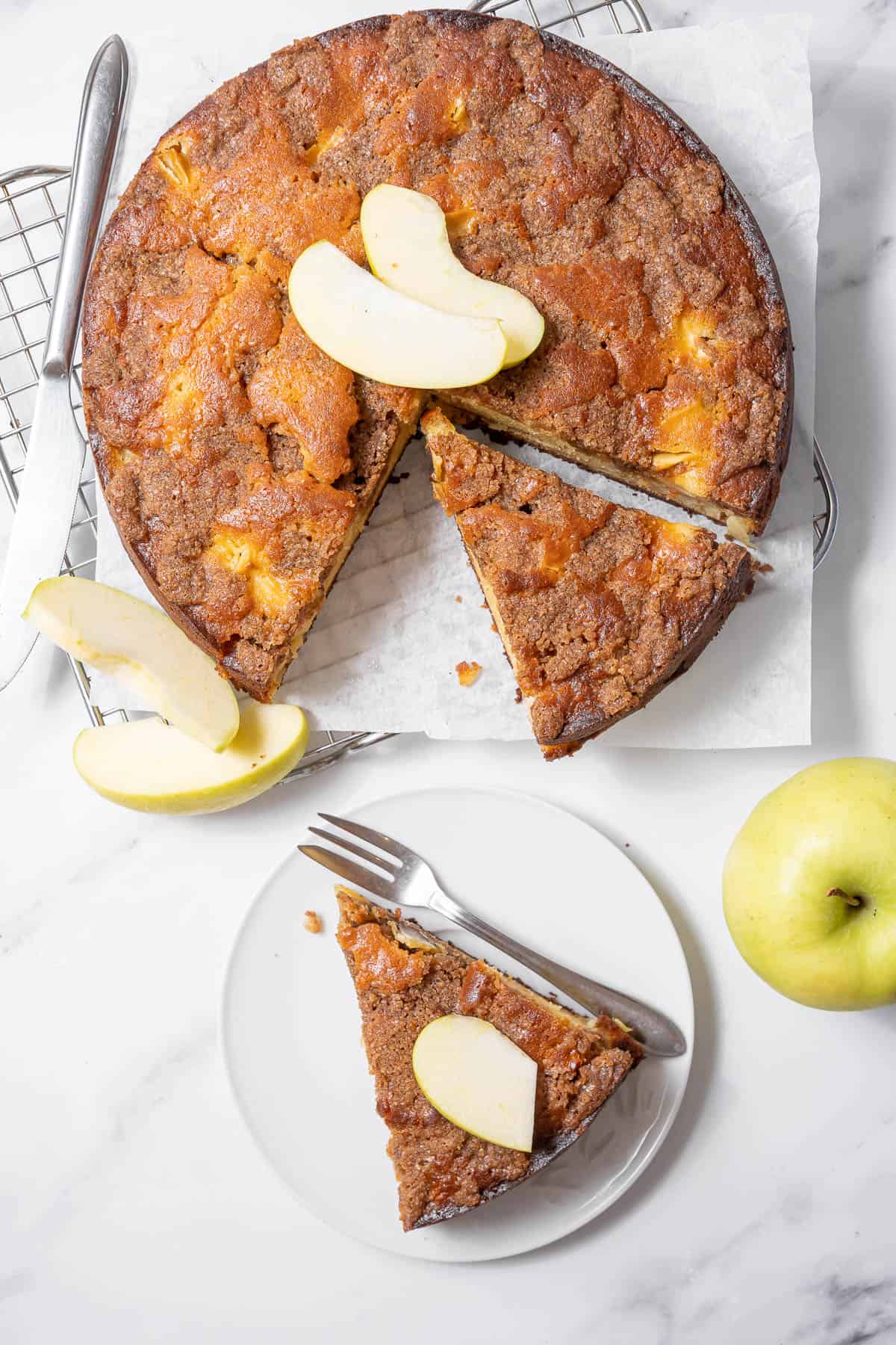 sliced apple olive oil cake.